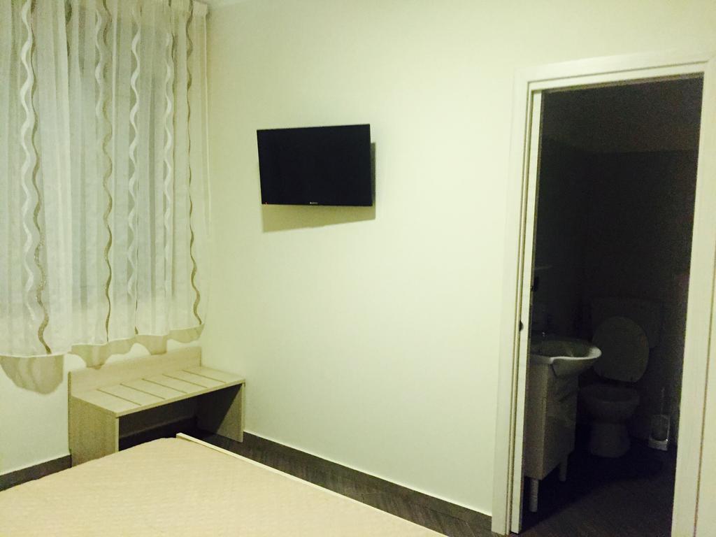 Civico 83 Bed & Breakfast Reggio Calabria Room photo